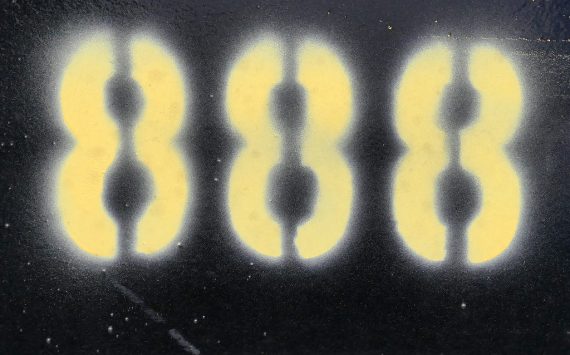 888 – Üçə bölünmüş gün