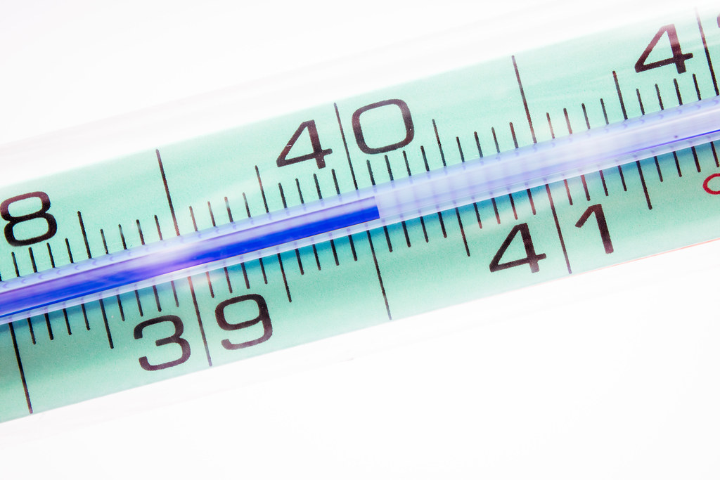 İsti və soyuq arasında